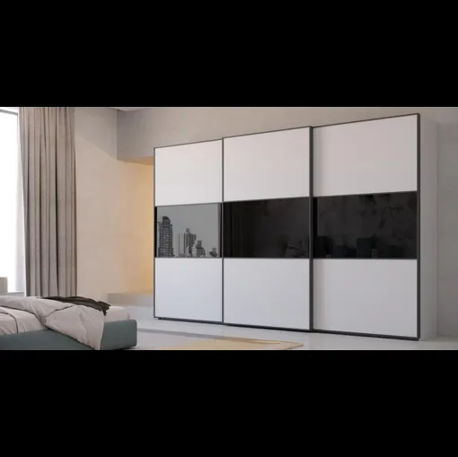 Armadio con anta scorrevole in laccato opaco con inserto in laccato Nero lucido con TV integrato Vision di Giessegi