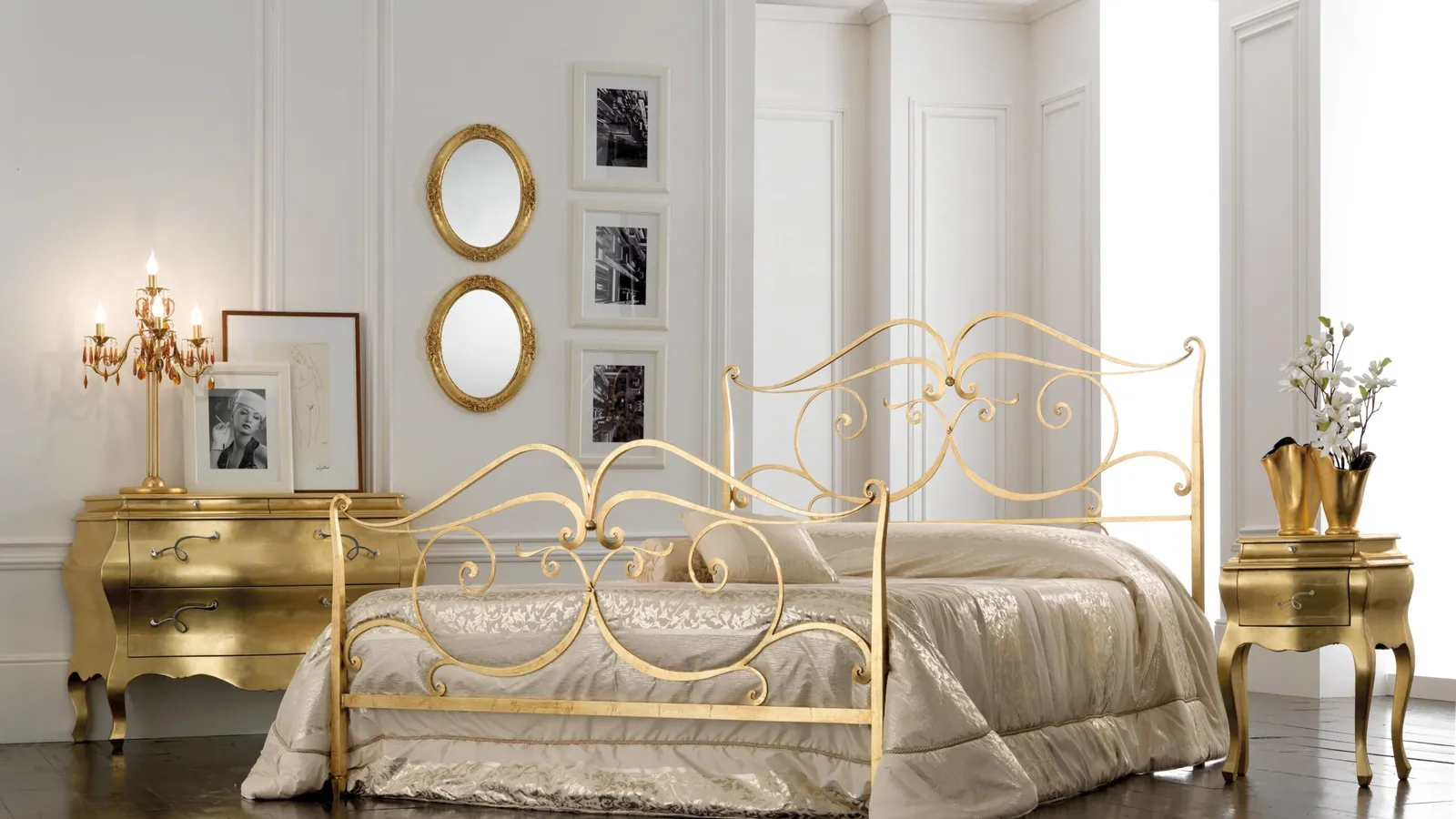 Letto in foglia oro con testiera David di Florentiabed