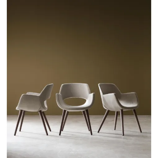 Sedia Logan in tessuto imbottito di Maronese