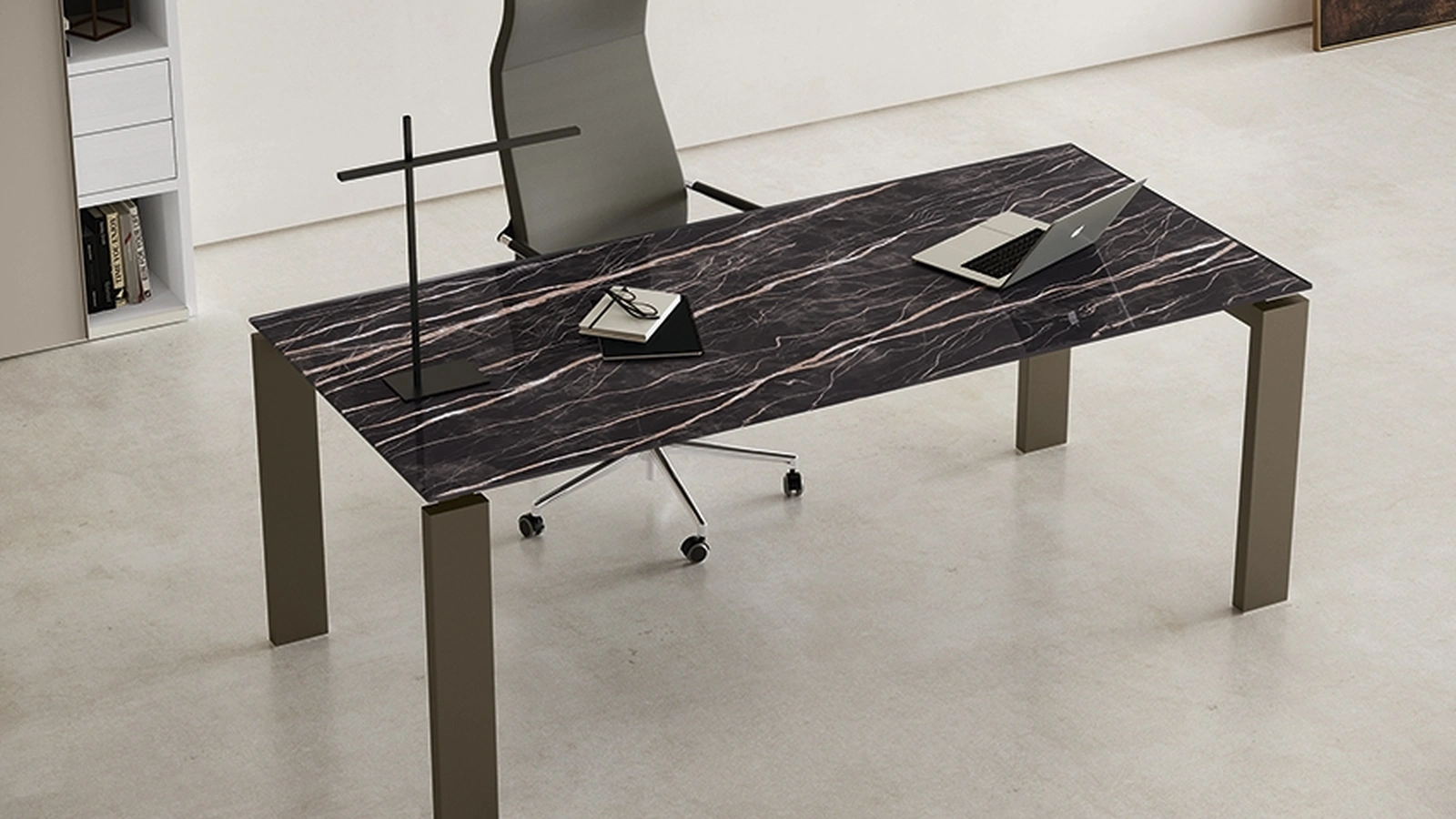 Scrivania Direzionale Go Steel Vetro di Colombini Office